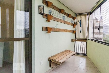 Apartamento à venda com 73m², 2 quartos e 1 vaga Apartamento à venda com 73m², 2 quartos e 1 vagaSacada