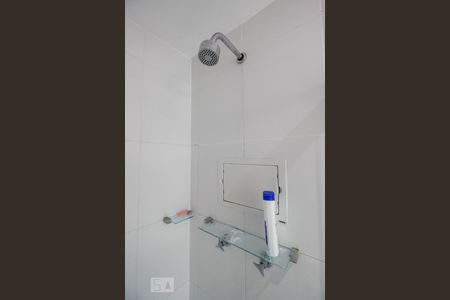Apartamento para alugar com 64m², 2 quartos e 1 vagaDetalhe Banheiro Corredor