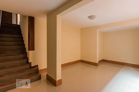 Sala 1 Entrada de casa para alugar com 4 quartos, 200m² em Santo Antônio, Belo Horizonte