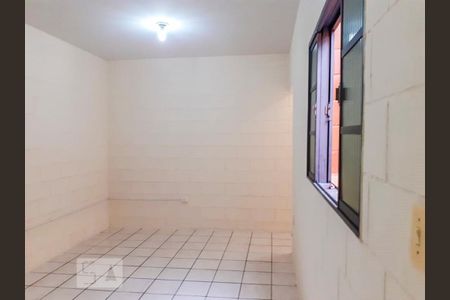 Sala e Quarto de casa à venda com 5 quartos, 150m² em Vila das Mercês, São Paulo