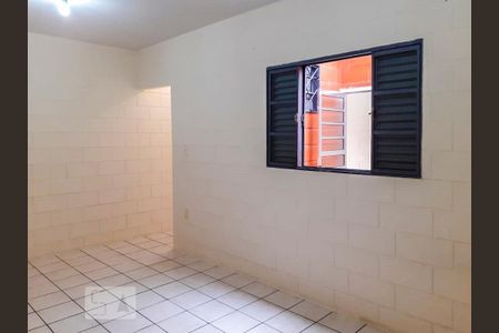 Sala e Quarto de casa à venda com 5 quartos, 150m² em Vila das Mercês, São Paulo