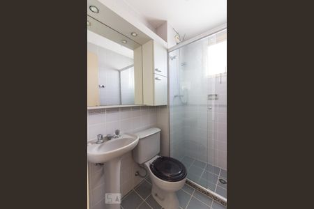 Banheiro de apartamento para alugar com 1 quarto, 58m² em Parque Mandaqui, São Paulo