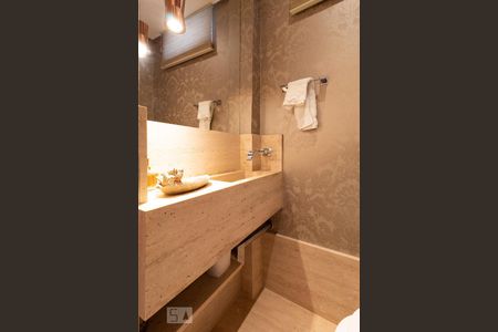 Apartamento à venda com 136m², 3 quartos e 1 vaga Apartamento à venda com 136m², 3 quartos e 1 vagaLavabo