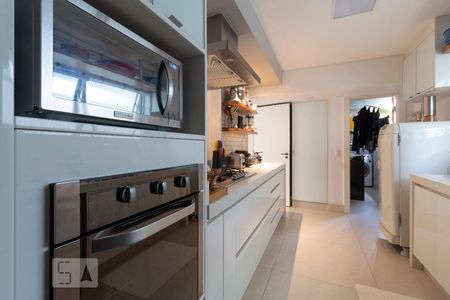 Apartamento à venda com 136m², 3 quartos e 1 vaga Apartamento à venda com 136m², 3 quartos e 1 vagaCozinha