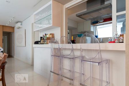 Apartamento à venda com 136m², 3 quartos e 1 vaga Apartamento à venda com 136m², 3 quartos e 1 vagaSala