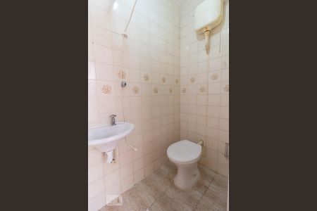 Casa à venda com 187m², 3 quartos e 2 vagasBanheiro de Serviço 1