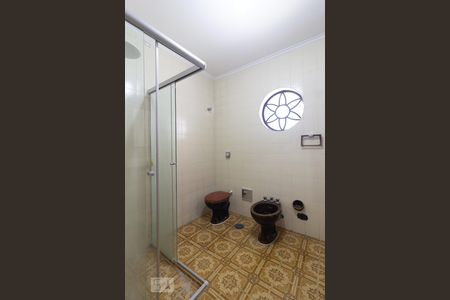 Casa à venda com 187m², 3 quartos e 2 vagasBanheiro