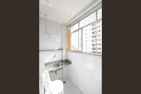 Apartamento à venda com 80m², 2 quartos e 1 vaga Apartamento à venda com 80m², 2 quartos e 1 vagaÁrea de Serviço