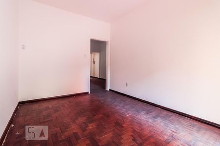 Quarto de apartamento para alugar com 1 quarto, 60m² em Menino Deus, Porto Alegre