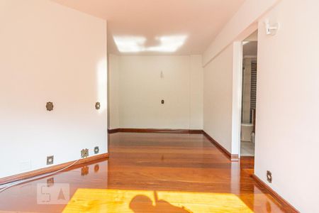 Sala de Apartamento com 2 quartos, 66m² Butantã