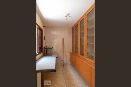 Casa para alugar com 130m², 3 quartos e 2 vagasQuarto de serviço