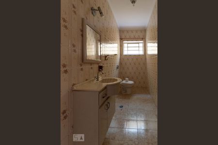 Casa para alugar com 130m², 3 quartos e 2 vagasBanheiro 3