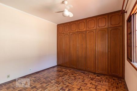 Casa para alugar com 130m², 3 quartos e 2 vagasQuarto 3