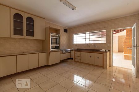 Casa para alugar com 130m², 3 quartos e 2 vagasCozinha