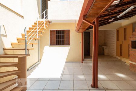 Casa para alugar com 130m², 3 quartos e 2 vagasÁrea externa 