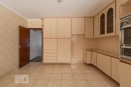 Casa para alugar com 130m², 3 quartos e 2 vagasCozinha