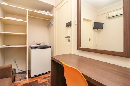 Dormitório- Suite  de kitnet/studio à venda com 1 quarto, 20m² em Centro Histórico, Porto Alegre