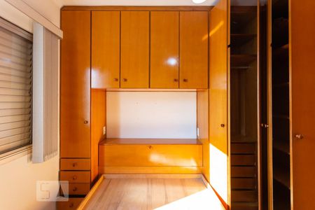 Quarto 1 - Armários de apartamento à venda com 2 quartos, 83m² em Jardim Campos Elíseos, Campinas