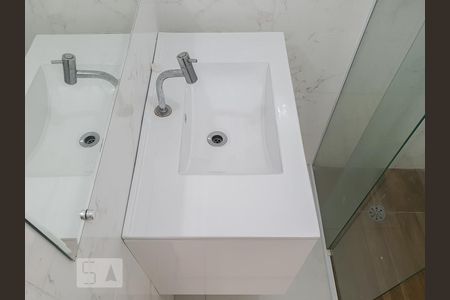 Apartamento à venda com 105m², 3 quartos e 1 vagaDetalhe do banheiro da suíte 