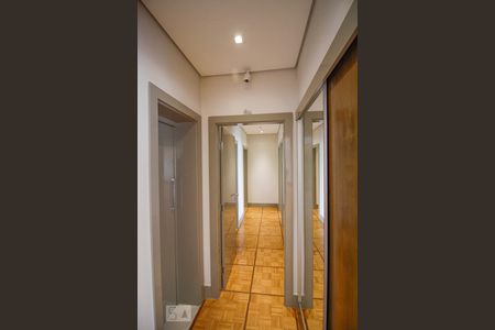 Apartamento à venda com 220m², 3 quartos e 1 vaga Apartamento à venda com 220m², 3 quartos e 1 vagaCorredor