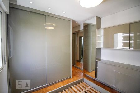 Apartamento à venda com 220m², 3 quartos e 1 vaga Apartamento à venda com 220m², 3 quartos e 1 vagaQuarto 2 Suíte