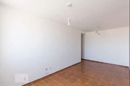 Apartamento à venda com 62m², 2 quartos e 1 vagaSala
