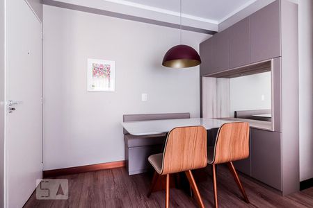 Sala de apartamento para alugar com 3 quartos, 79m² em Tristeza, Porto Alegre