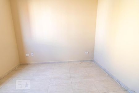 Dormitório 1 de apartamento para alugar com 2 quartos, 58m² em Vila Eldízia, Santo André