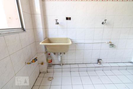 Área de Serviço de apartamento para alugar com 2 quartos, 58m² em Vila Eldízia, Santo André