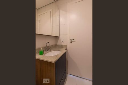Studio à venda com 32m², 1 quarto e 1 vaga Studio à venda com 32m², 1 quarto e 1 vagaBanheiro