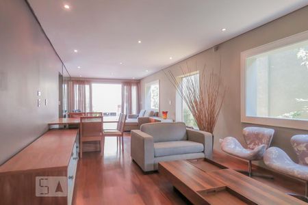 Sala  de casa para alugar com 5 quartos, 280m² em Jardim Novo Mundo, São Paulo