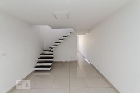 Sala de casa para alugar com 3 quartos, 93m² em Vila Olinda, São Paulo