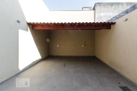 Quintal de casa à venda com 3 quartos, 93m² em Vila Olinda, São Paulo