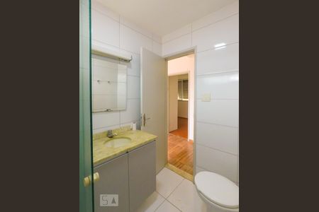 Banheiro de apartamento à venda com 2 quartos, 48m² em Cambuci, São Paulo