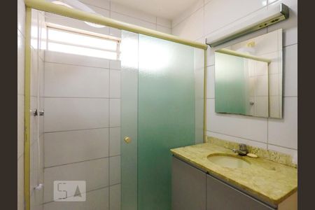 Banheiro de apartamento à venda com 2 quartos, 48m² em Cambuci, São Paulo
