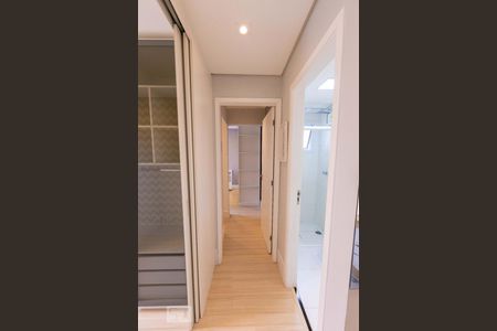 Corredor de apartamento para alugar com 2 quartos, 52m² em Vila Bela, São Paulo