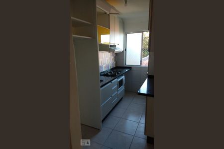Cozinha de apartamento para alugar com 2 quartos, 60m² em Santa Cândida, Curitiba