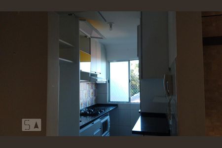 Cozinha de apartamento para alugar com 2 quartos, 60m² em Santa Cândida, Curitiba