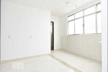 Apartamento à venda com 129m², 3 quartos e 1 vagaÁrea de Serviço
