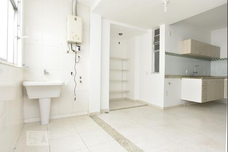 Apartamento à venda com 129m², 3 quartos e 1 vagaÁrea de Serviço