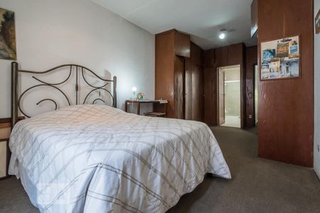 Casa à venda com 300m², 3 quartos e 4 vagas Casa à venda com 300m², 3 quartos e 4 vagasSuíte 2