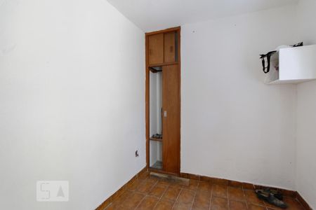 Casa à venda com 300m², 3 quartos e 1 vagaQuarto de Serviço