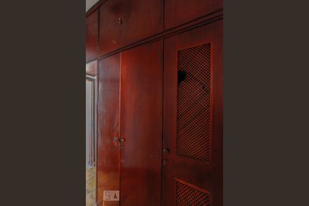 Casa à venda com 300m², 3 quartos e 1 vagaRoupeiro 