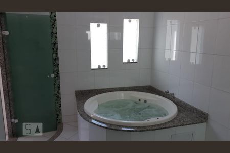 Banheiro Suite de casa para alugar com 4 quartos, 300m² em Camorim, Rio de Janeiro