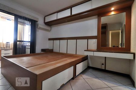 Apartamento à venda com 150m², 3 quartos e 2 vagasSuíte