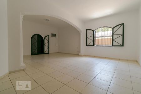 Casa à venda com 570m², 4 quartos e 5 vagasSuíte Master