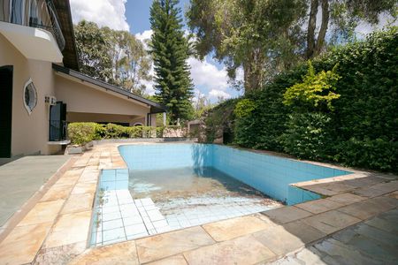 Casa à venda com 570m², 4 quartos e 5 vagasPiscina