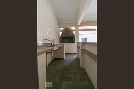 Casa à venda com 570m², 4 quartos e 5 vagasChurrasqueira