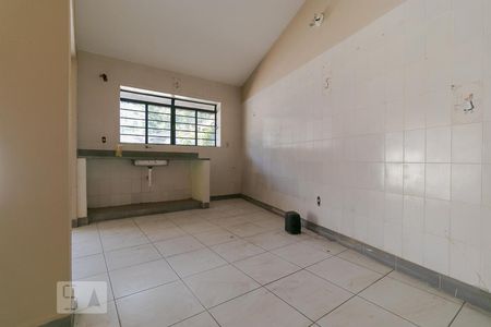 Casa à venda com 570m², 4 quartos e 5 vagasChurrasqueira