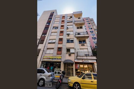 Apartamento à venda com 65m², 1 quarto e sem vagaFachada